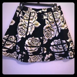 Floral print mini skirt